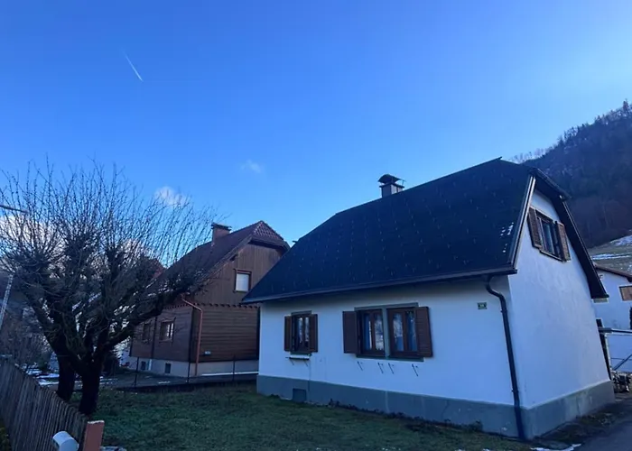 Freelife بيت للعطل